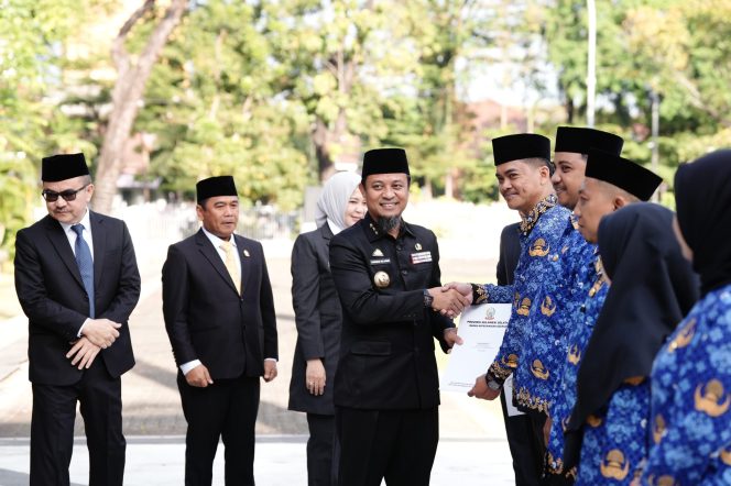 					6.624 ASN PPPK Terima SK, Gubernur Sulsel Ingatkan Profesionalisme ASN