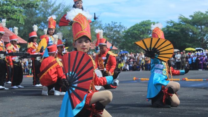 					Penampilan Peserta Drumband Tingkap Pelajar se- Kota Parepare. (Foto: Berita.News/ Wahyu)