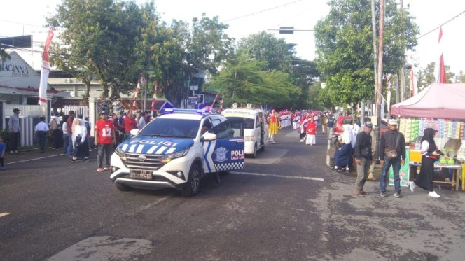 					52 Personel Polres Sinjai Amankan Gerak Jalan Indah HUT ke-80 RI