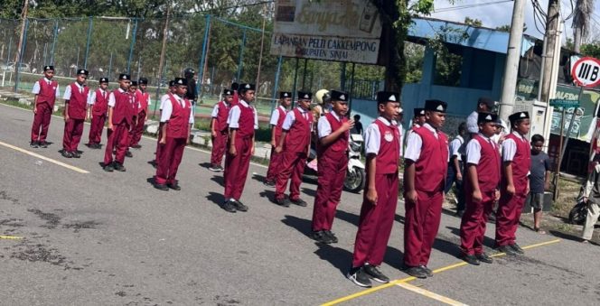					200 Regu Meriahkan Lomba Gerak Jalan Indah HUT ke-80 RI di Sinjai