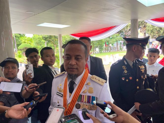 					Gubernur Sulsel Perintahkan Pajak Ditunda dan Dikaji Kembali