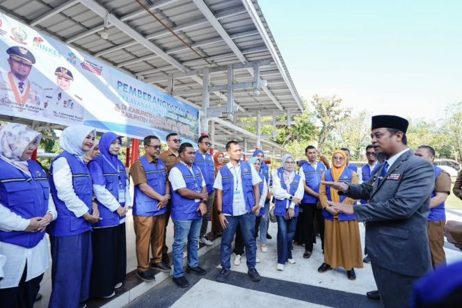 					Tim Tenaga Layanan Kesehatan Pemprov turun ke Masyarakat Pulau (dok)