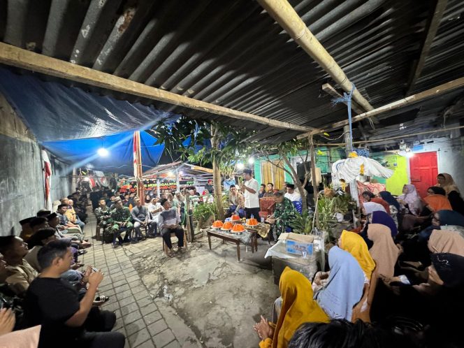 					Gubernur Sulsel dan Pangdam Takziah ke Rumah Duka Ojol Korban Pengeroyokan Demo di Makassar