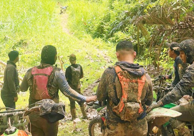 					Panitia Pelaksana Saat Survei Jalur di Empat Kecamatan di Wilayah Kabupaten Sinjai. (Foto: Istimewa)