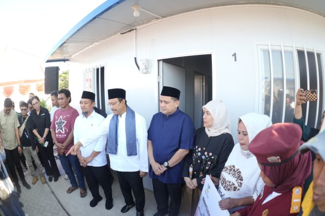 					Munafri–Aliyah Dampingi Mensos Serahkan 20 Rumah Knockdown untuk Naila dan Tetangganya
