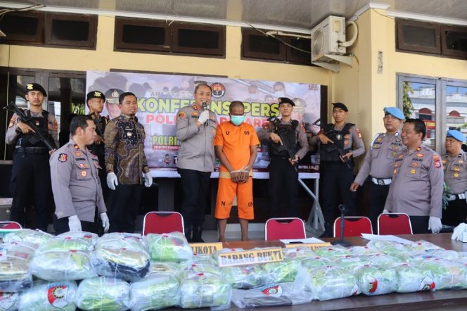 					Konferensi Pers Pengungkapan Kasus Penyelundupan Sabu di Pelabuhan Nusantara Parepare. (Foto: Berita.News/ Wahyu)