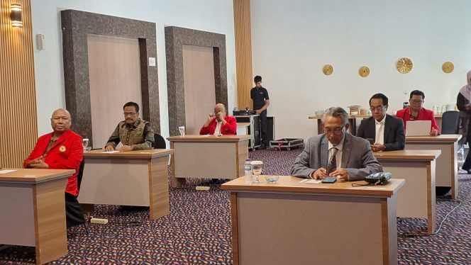 					Proses Assesmen Psikologi Bakal Calon Rektor Universitas Hasanuddin (UNHAS) oleh Panitia Pemilihan Rektor dan Fakultas Psikologi UGM (dok)