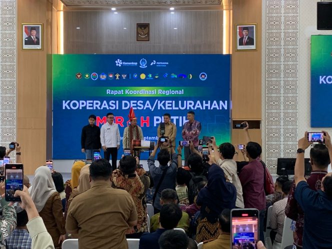 					Sekretaris Menkop RI Pimpin Rakor Regional KMP di Kantor Pertamina Patra Niaga Sulawesi