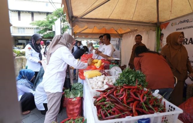 					Pemprov Gelar Gerakan Pangan Murah Serentak di 24 Kabupaten dan Kota 