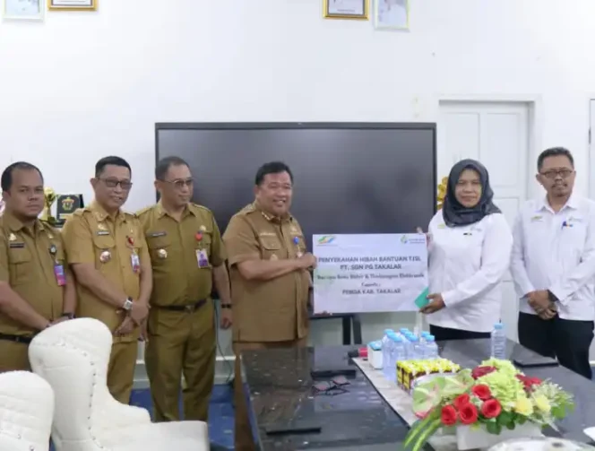 					Bupati Takalar Terima Bantuan TJSL dari PT. SGN PG Takalar