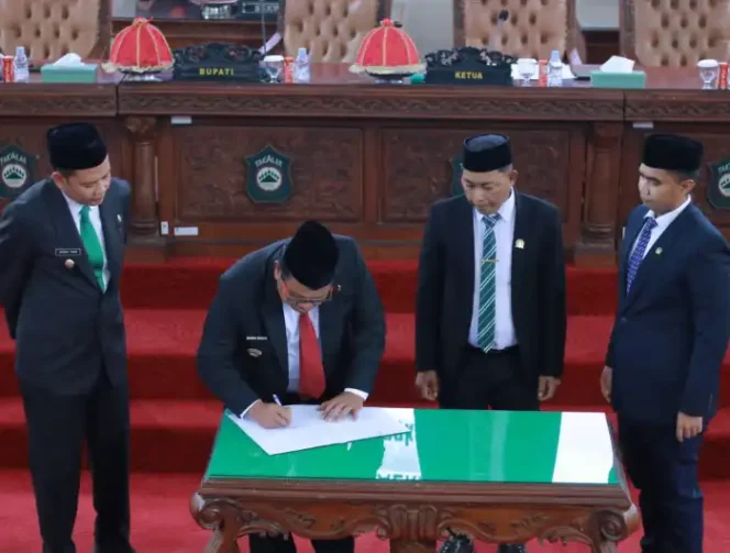 					Bupati bersama Wakil Bupati Takalar Hadiri Rapat Paripurna DPRD Takalar