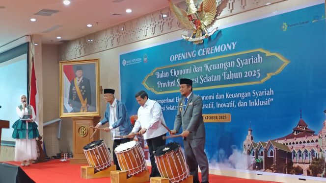 					Pembukaan Opening Ceremony Bulan Ekonomi dan Keuangan Syariah di Provinsi Sulawesi Selatan bersama Bank Indonesia (BI)