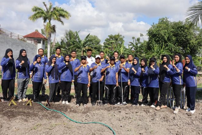 					Lapas Bulukumba Tanam Bibit Serentak Dukung Ketahanan Pangan. (Foto: Istimewa)