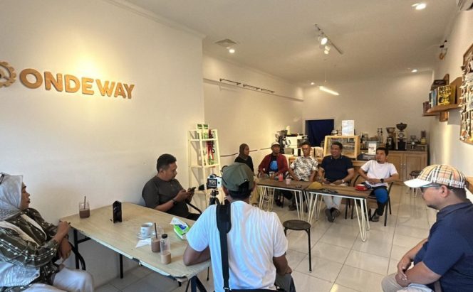 					Menuju Rekor MURI! 5.000 Cangkir Kopi dan Gula Aren Siap Pecahkan Sejarah di Festival Pinisi XV Bulukumba