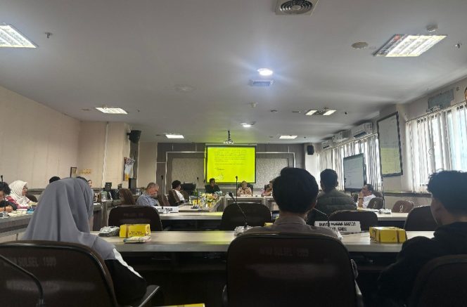 					RDP DPRD Sulsel dengan AMPERA serta Pihak Pemkab Sinjai. (Foto: Istimewa)