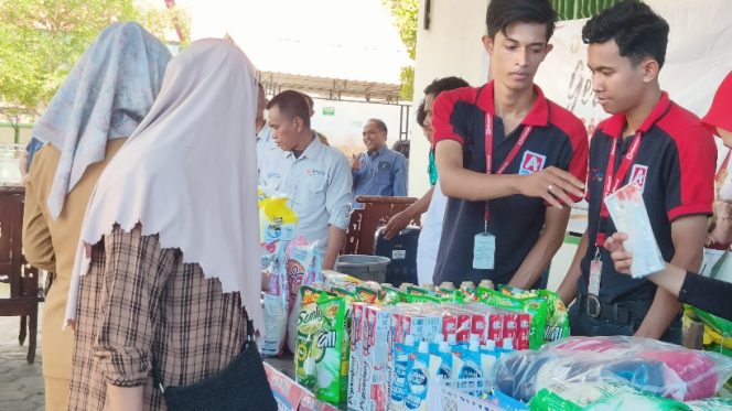 					Warga Antusias Serbu Gerakan Pangan Murah Pemkab Sinjai, Sembako di Bawah Harga Pasar