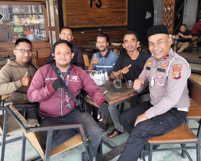 					Ngopi Bareng Polisi! IPDA Indra Maulana Bikin Heboh Warga Aceh Tamiang Lewat “Saweu Keude Kuphi”