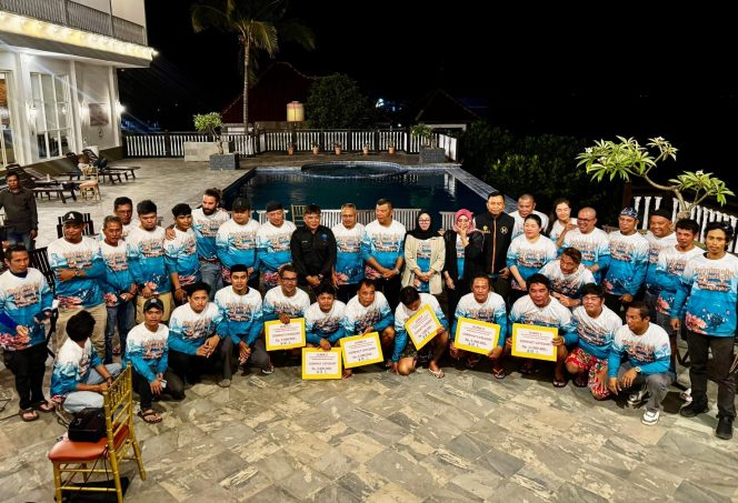 					Bupati Andi Utta Tutup Lomba Fotografi Bawah Laut Internasional di Bulukumba