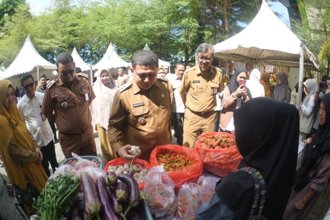 					Pemkot Makassar Laksanakan Pasar Murah di 5 titik menjelang HUT Sulsel 356 (dok) 