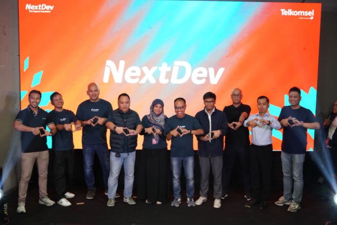 					Telkomsel lewat NextDev Tahun ke-11 hadir di Kota Makassar (dok)