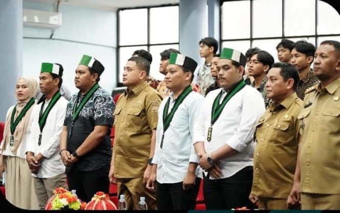 					Kepala Kesbangpol Makassar Fathur Rahim saat mendampingi Wali Kota Makassar hadiri Pembukaan Intermediate Training HMI Cabang Makassar Timur (dok)