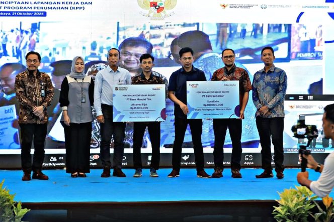 					Akad Massal 800 Ribu Debitur KUR se Indonesia, Pemprov Sulsel Gelar di Monumen Mandala (dok)