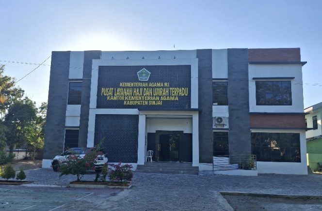 					Gedung Pusat Layanan Haji dan Umroh Terpadu Kantor Kemenag Sinjai. (Foto: Berita.News/ Syarif)