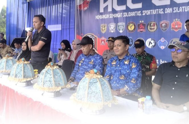 					Sambutan Arifuddin Cake pada Pembukaan Turnamen Sepakbola ACC Cup I 2025 di Sinjai Borong. (Foto: Istimewa)