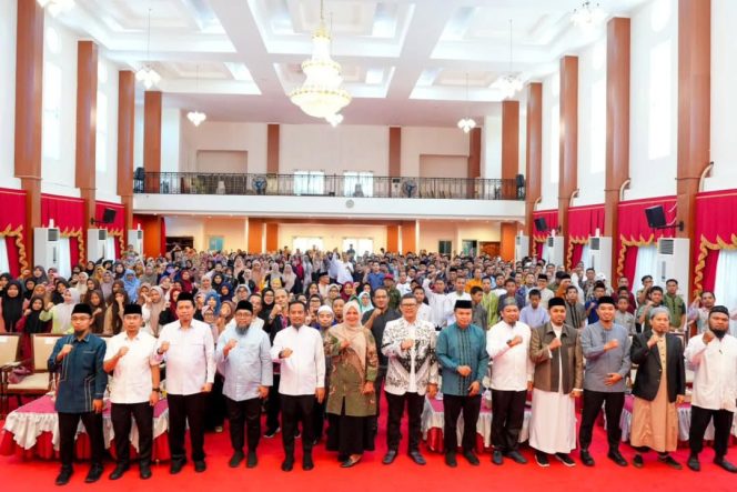 					Gubernur Sulsel Lewat Pelatihan Tajwid Guru Agama Perkuat Karakter Masyarakat 