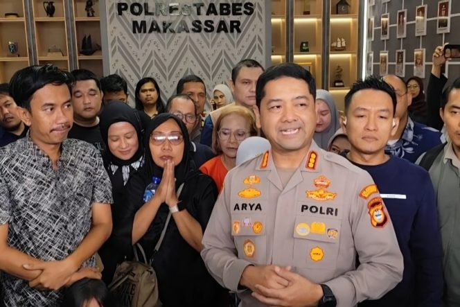 					Kapolrestabes Makassar Kombes Pol. Arya Perdana saat Memberikan Keterangan pada Awak Media. (Foto: Berita.News/ Akbar)