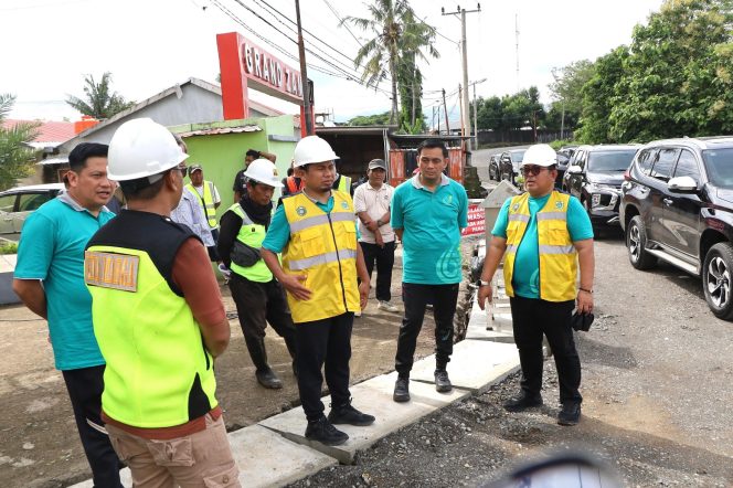 					Wali Kota Parepare Tinjau Pengerjaan Jalan, Pastikan Kualitas dan Keamanan untuk Masyarakat