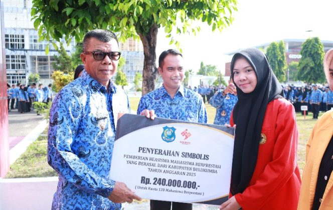 					Dapat Rp2 Juta per Mahasiswa! Pemkab Bulukumba Kucurkan Beasiswa Rp240 Juta