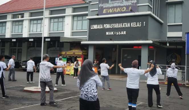 					Senam Sehat Jumat di Lapas Makassar Semakin Meriah, Kepala Kanwil Ditjenpas Sulsel Turut Hadir