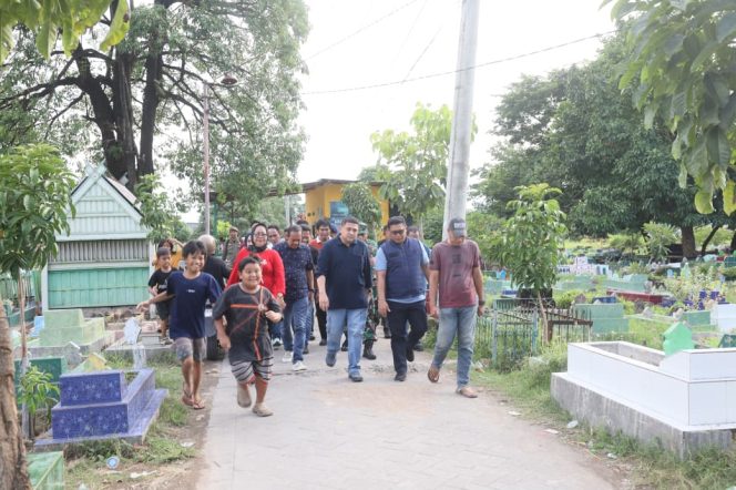 					Wali Kota Makassar Serahkan Bantuan Darurat ke 18 Rumah Terbakar Pasca Tawuran di Tello 