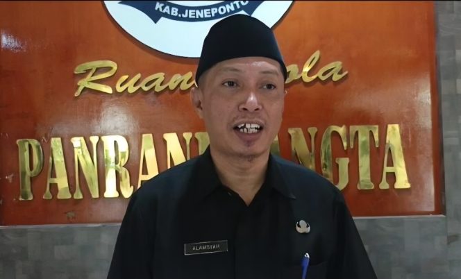 					Plt. Kepala Disdikbud Jeneponto, Alamsyah. (Foto: Berita.News/ Akbar Razak)