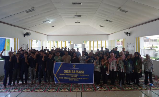 					Lapas Maros Gelar Sosialisasi KUHP Baru, Petugas dan Warga Binaan Antusias Ikuti Pembaruan Hukum
