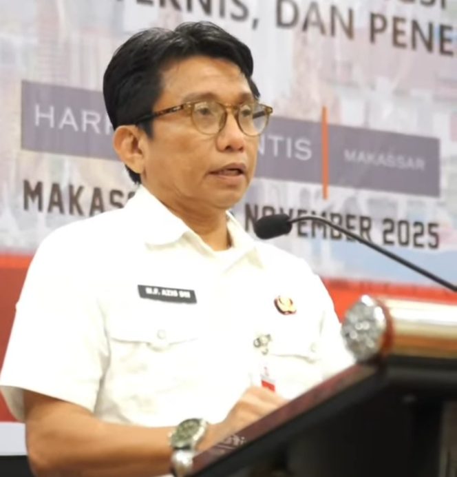					Kepala Dinas Penataan Ruang (Kadistaru) Pemerintah Kota Makassar Muh. Fuad Azis saat sambutan di Sosialisasi Sertifikat Laik Fungsi (SLF) (dok)