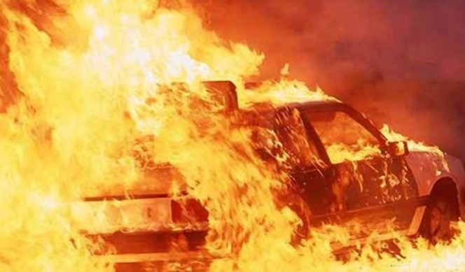 					Ilustrasi Mobil Terbakar. (Foto: Int)