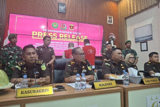 					Press Release Penetapan Tersangka Dugaan Kasus Korupsi Proyek IPA SPAM IKK Sinjai Tengah. (Foto: Berita.News/ Syarif)