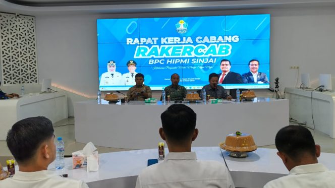					Pembukaan Rakercab HIPMI SInjai di Command Center Rumah Jabatan Bupati. (Foto: Istimewa)