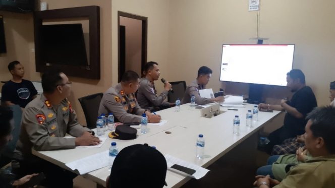 					Diduga Lakukan Pengusiran Jurnalis, Polres Sinjai Tekankan Pertemuan Bersifat Terbatas