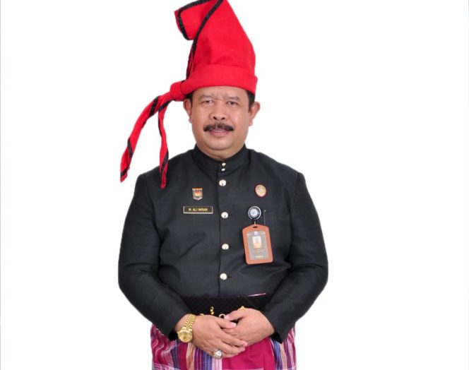 					Drs. Ali Imran (Kepala Dinas Kependudukan dan Pencatatan Sipil Kabupaten Bantaeng)
