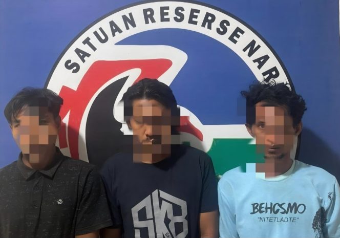 					Tiga Terduga Pelaku Penyalahgunaan Narkoba Diringkus Tim Opsnal Polres Sinjai. (Foto: Istimewa)