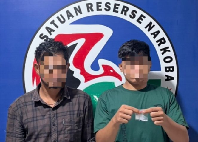 					Dua Petani di Sinjai Ternyata Simpan ‘Harta Terlarang’, Polisi Bongkar Jaringan Sabu di Rumah Warga