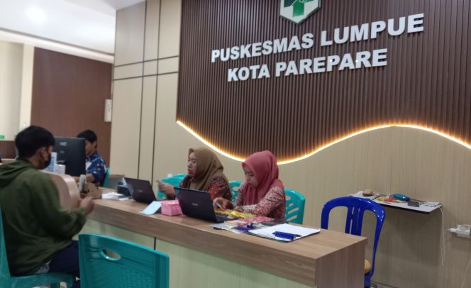 					Pelayanan Pasien di Puskesmas Lumpue, Kota Parepare. (Foto: Berita.News/ Wahyu)