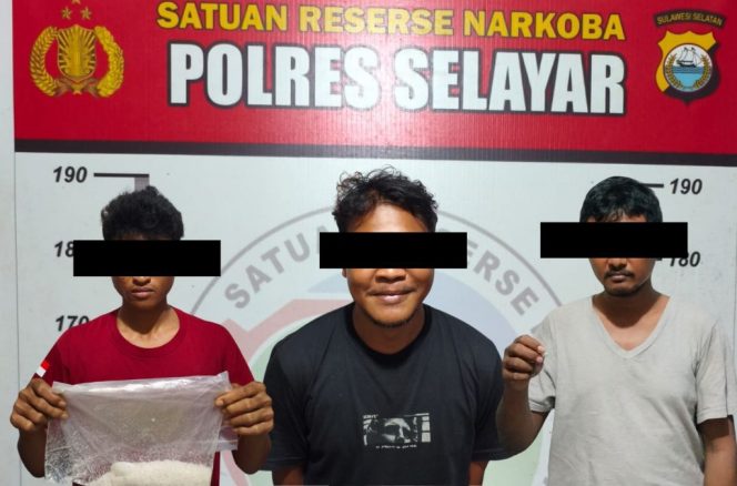 					Terbongkar! Satu Tutup Pulpen Seret Tiga Pemuda Selayar, Polisi Temukan Paket Misterius 165 Gram di Rumah Bandar Muda