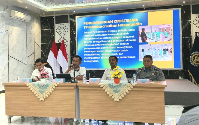 					Refleksi Akhir Tahun Imigrasi Kelas I Khusus TPI Makassar rilis capai kinerja bersama awak media (dok)