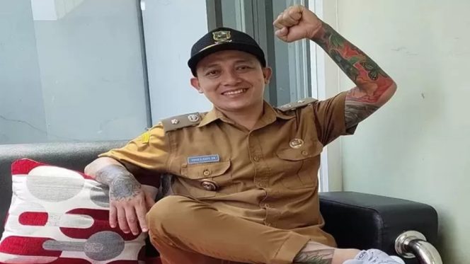 					Kepala Desa Purwasaba, Kabupaten Banjarnegara, Jawa Tengah, Hoho Alkaf. (Foto: Istimewa)
