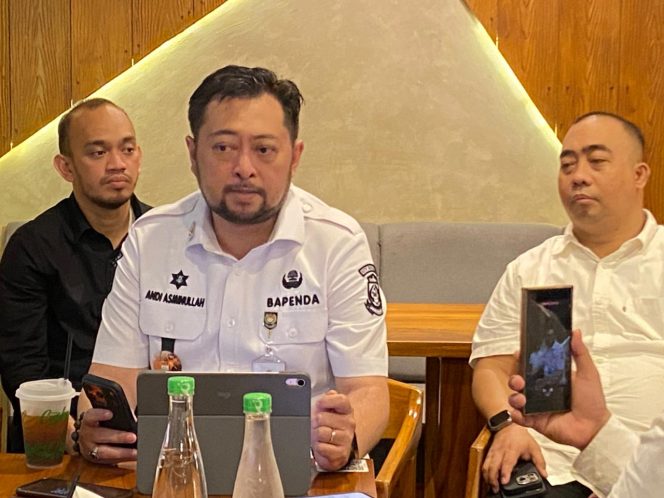 					Kepala Bapenda Makassar Andi Asminullah  (dok)