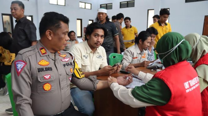 					Donor Darah Satintelkam Polres Selayar. (Foto: Istimewa)